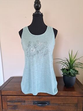 GAIAM Green Floral Tank Top Slub Knit Womens Medium Casual Lightweight Feminine